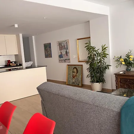 Precioso Con Patio Apartamento