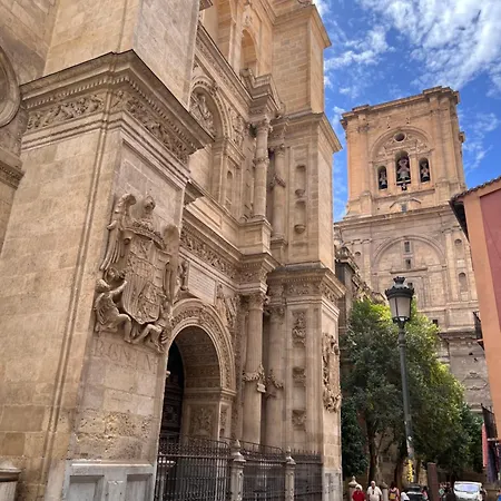 Precioso Con Patio Granada